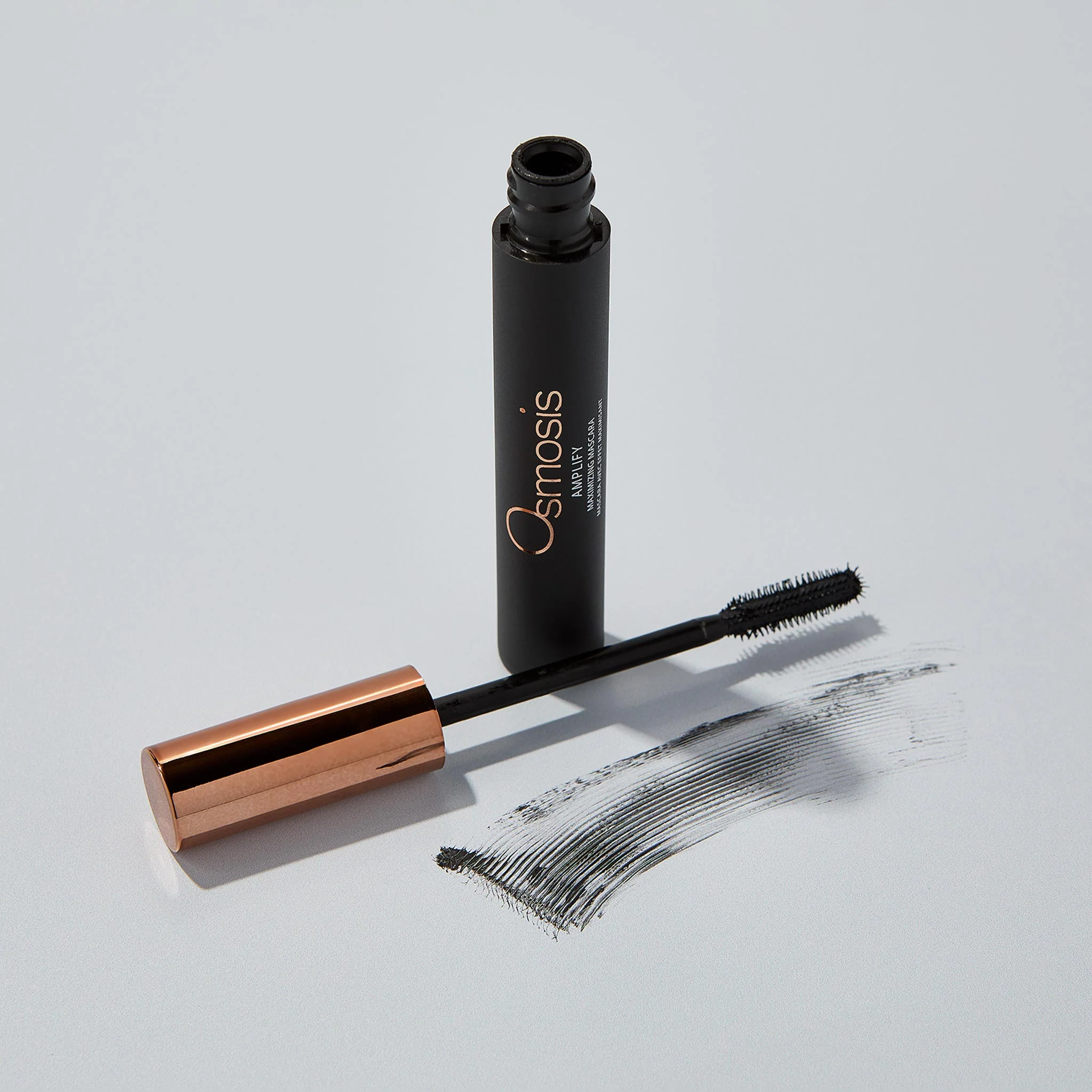 Amplify Maximizing Mascara - Image 4